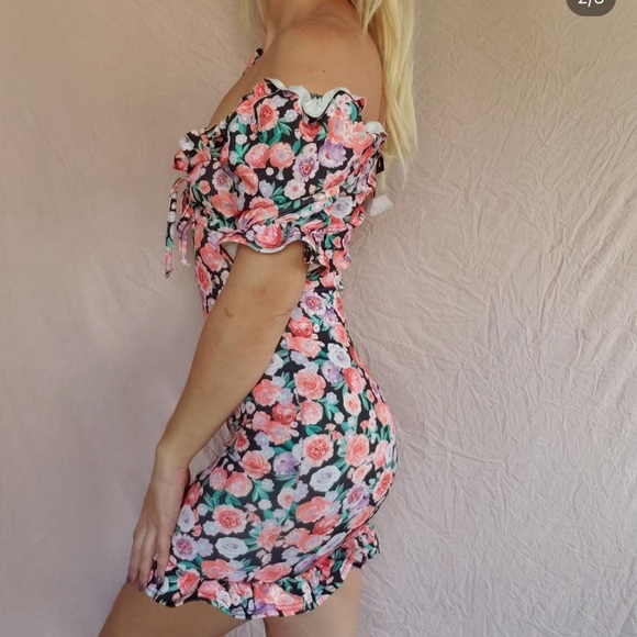NWT nasty gal puff sleeve dress - Picture 8 of 9